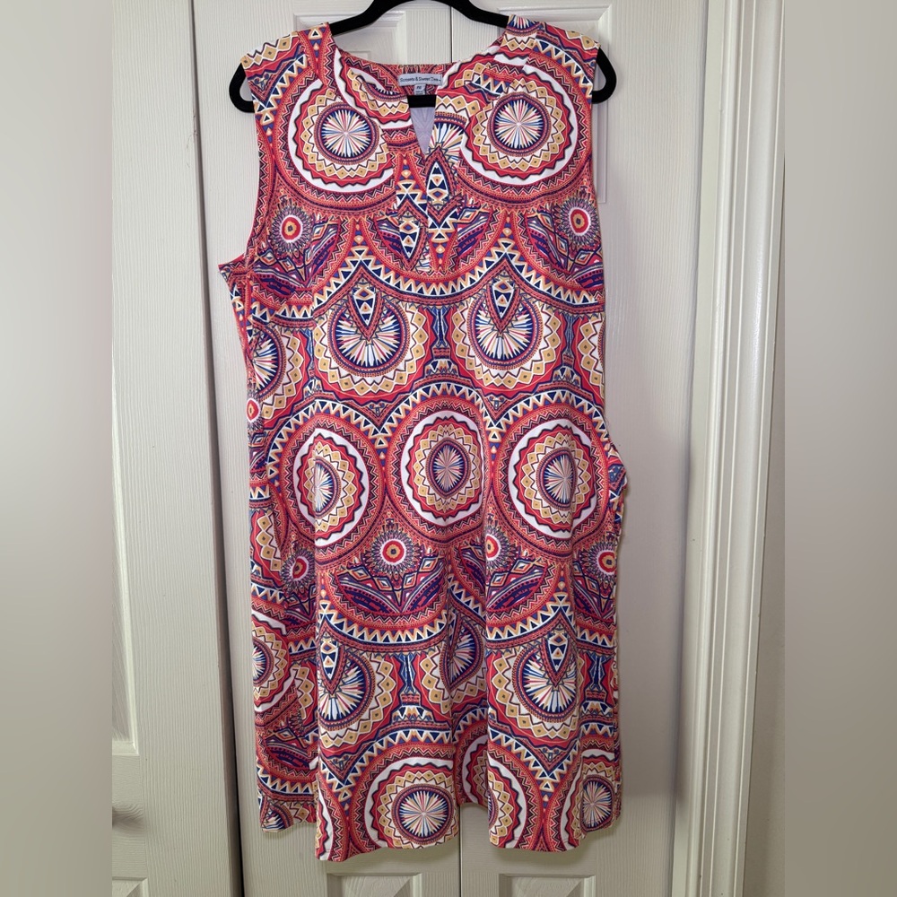 Chic Geometric Sleeveless Midi Dress